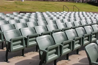 户外观众椅图片