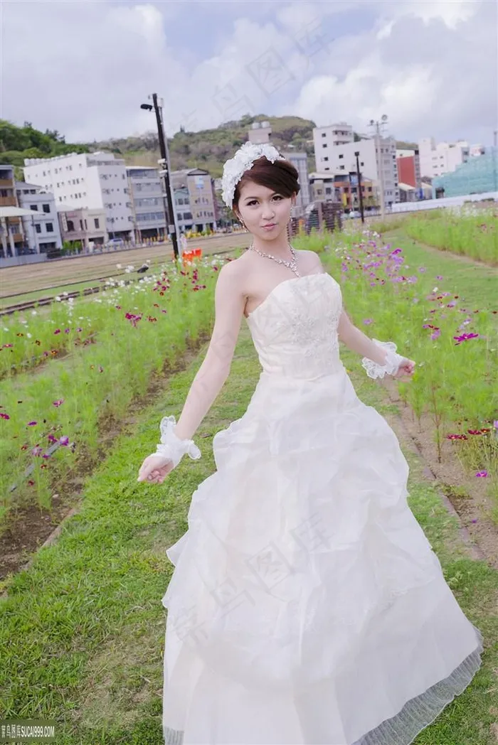 白色婚纱漂亮的新娘美女婷怡图片