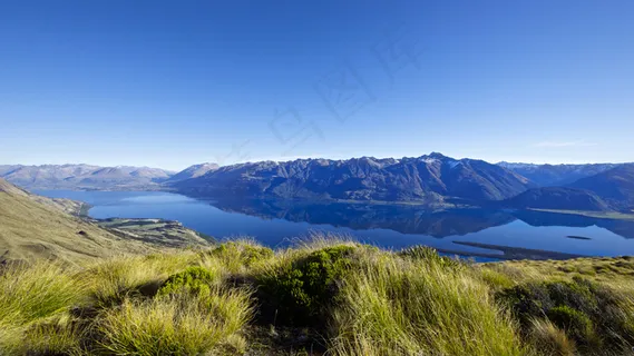 远山有湖水 远山有湖水