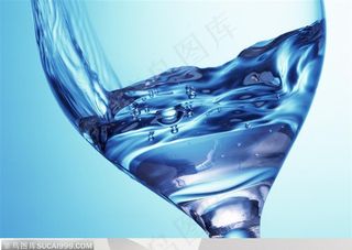 动感水花-高脚杯中的水