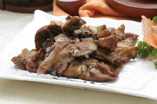 布衣招牌鸡 28元