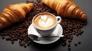 下午茶咖啡拉花面包牛角包摄影图