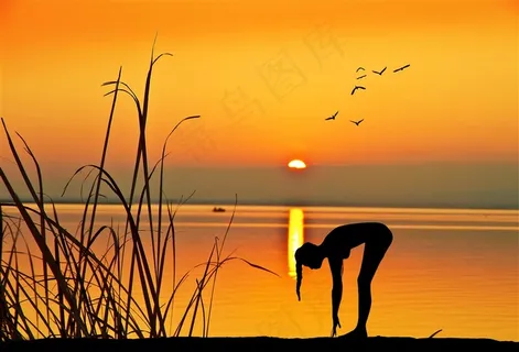 美丽湖泊和美女