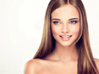 微笑的彩妆美女