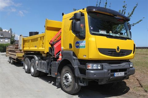 大型特种运输车开发建设美图素材