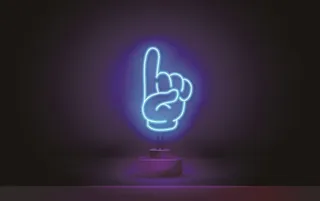 简洁霓虹灯设计图片