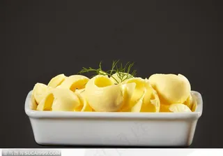 一盘高级料理奶油奶酪