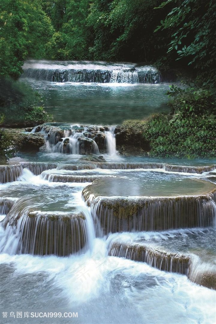 山峦流水风景画