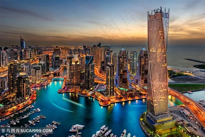 夜晚城市高楼大厦灯光夜景图片