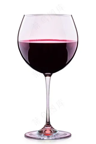 装有暗红色红酒的玻璃杯