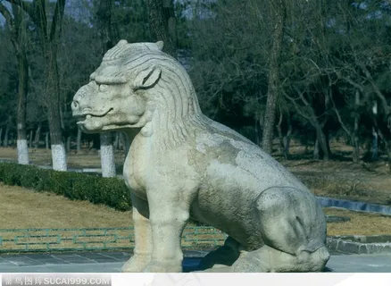 明十三陵-石麒麟侧面