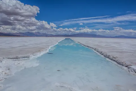 阿根廷盐湖图片 阿根廷盐湖图片
