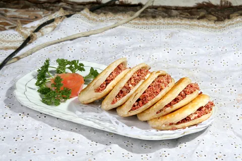 驴肉火烧3元1个