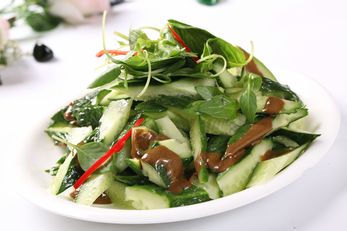 黄瓜拌荆芥 (2)