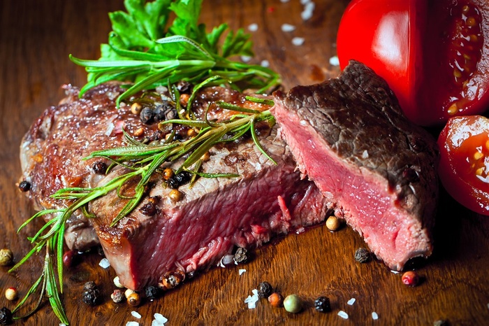 鲜美好吃的牛排