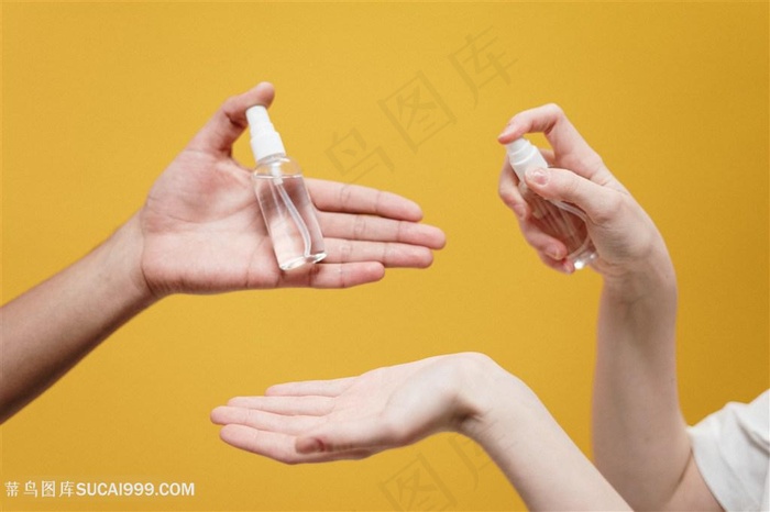 对着手喷酒精手势图片