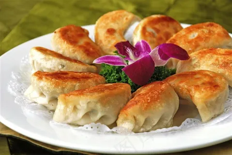 牛肉锅贴美食图片 牛肉锅贴美食图片