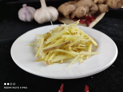 拍的南瓜，生姜