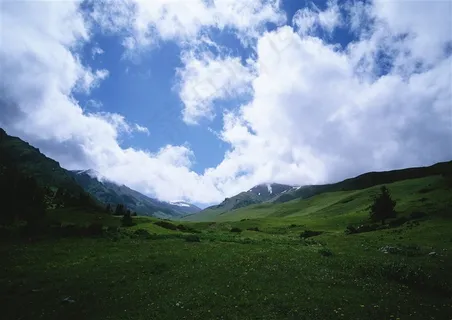 天空下美丽的风景背景图片素材 天空下美丽的风景背景图片素材