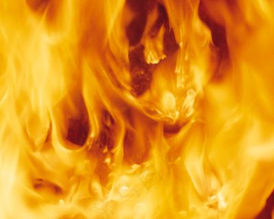 红色火焰在跳动