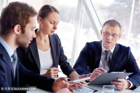 商务团队开会探讨工作高清图片 商务团队开会探讨工作高清图片