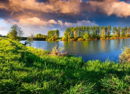 高清唯美湖泊草地风景图片 高清唯美湖泊草地风景图片
