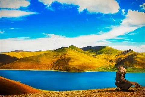 湛蓝天空湖水山水风景图片 湛蓝天空湖水山水风景图片