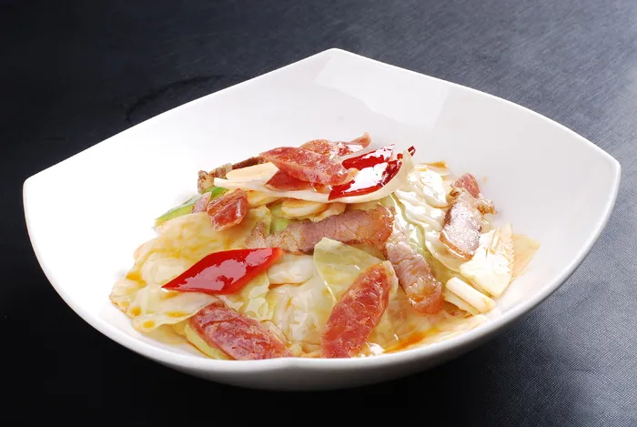 CXC02654莲花白炒腊味