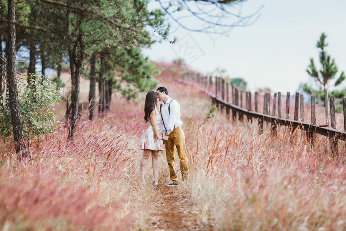 浪漫非主流吻照图片