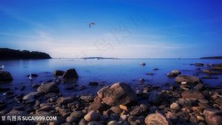 海滩湖畔风景画壁纸