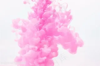 粉色晕染背景图片