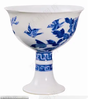 中华传统瓷器-燕子花纹的酒杯 中华传统瓷器-燕子花纹的酒杯