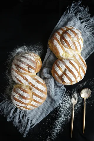 蛋糕店小蛋糕慕斯美食甜品图片