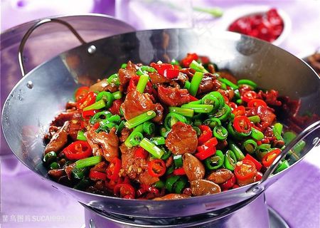 中华美食干锅鸡杂摄影图