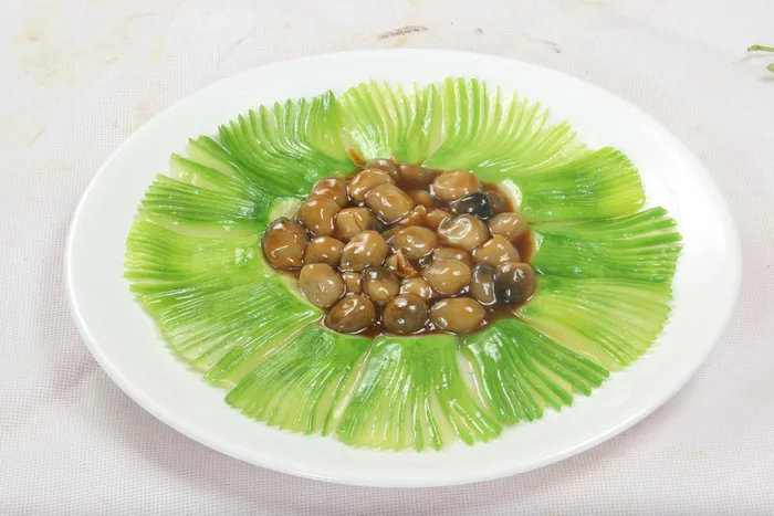 草菇扒西葫  