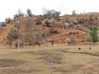 泸沽湖周围山野