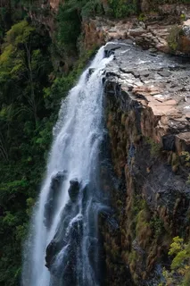 自然瀑布风景图片 自然瀑布风景图片