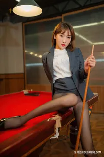 亚洲*精品国陆萱萱*内衣美女丝袜美腿大胆写真图片