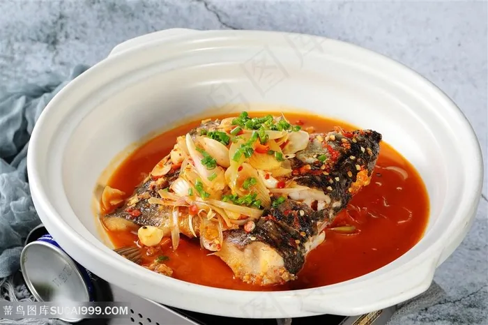 藠头焖草鱼图片