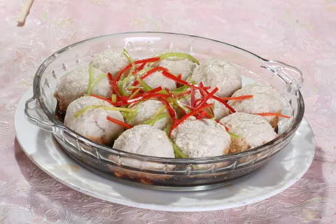 清蒸萝卜丸子