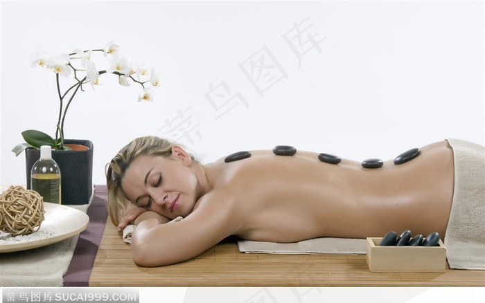 SPA美容美肤健体--正在做SPA的美女