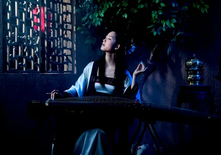 经典古筝美女图片下载 经典古筝美女图片下载