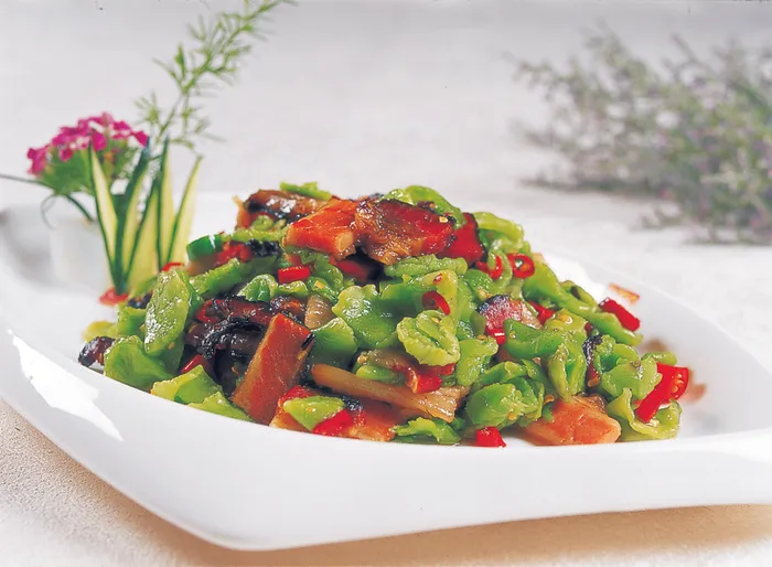 0911XC-846湘味腊肉炒笋干