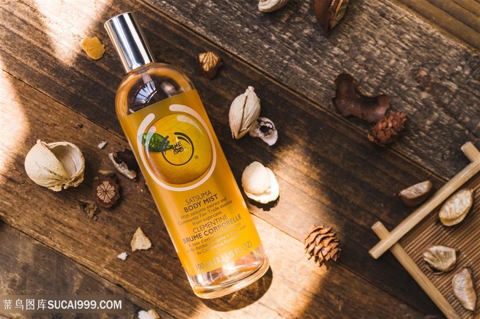 玻璃瓶护肤品与谷物