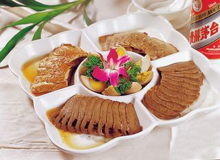 96LC-430卤水拼盘