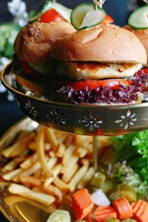 黄色美味汉堡摄影素材 黄色美味汉堡摄影素材