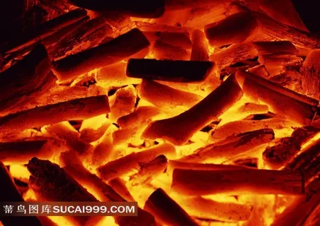 烧红的木炭高清摄影素材