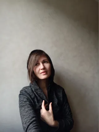 欧美美女若有所思图片