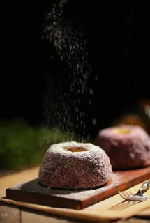 蛋糕店小蛋糕慕斯美食甜品图片