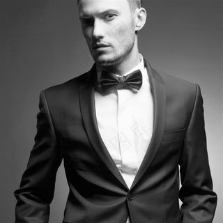 穿西装的男士高清图片